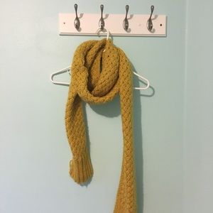 Mustard scarf (hand knit)